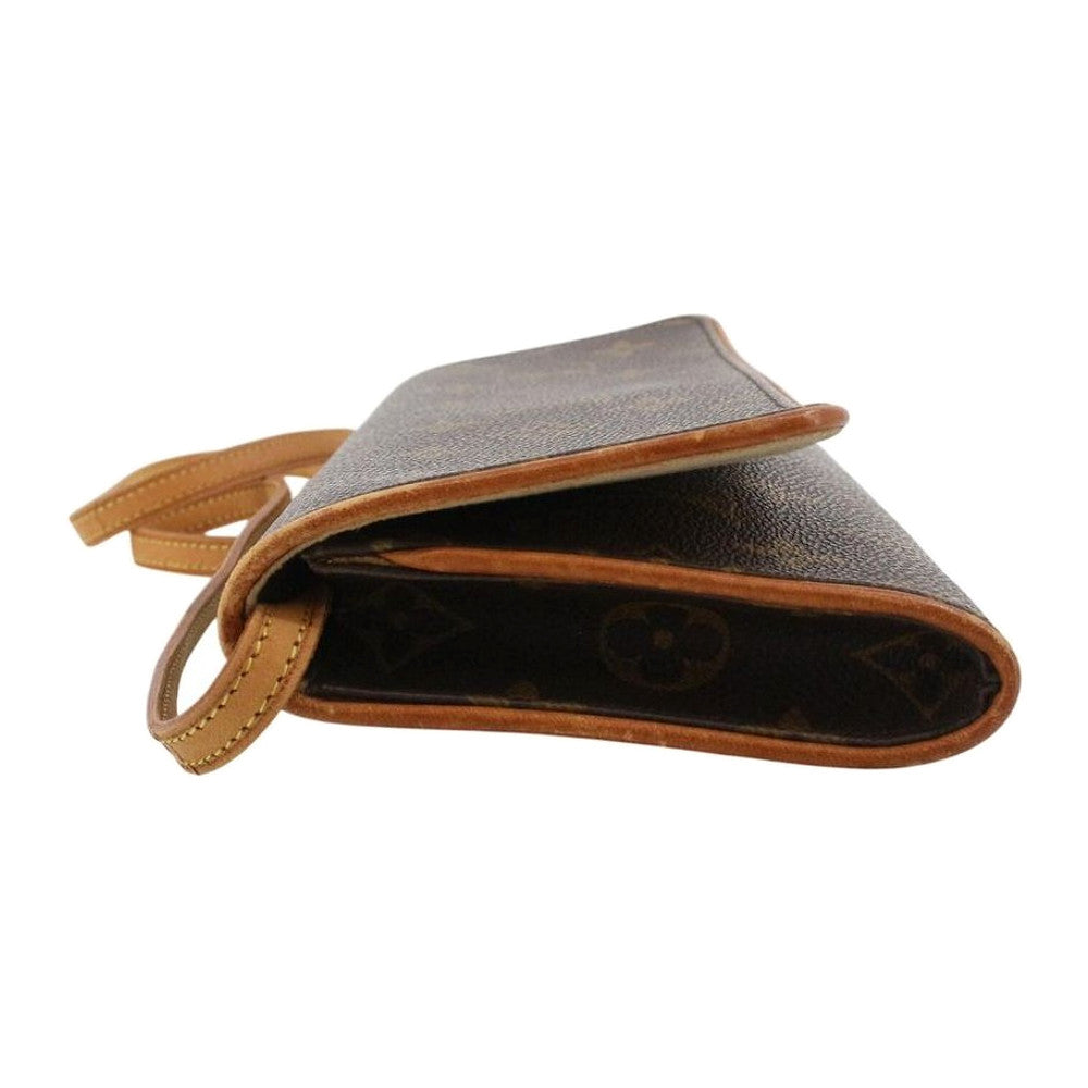 LOUIS VUITTON Twin Pochette GM Shoulder Bag LHQ2438