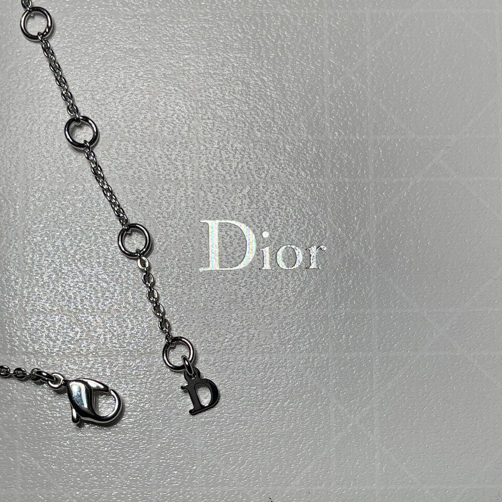 CHRISTIAN DIOR Armband Silberne Hardware LHQ102