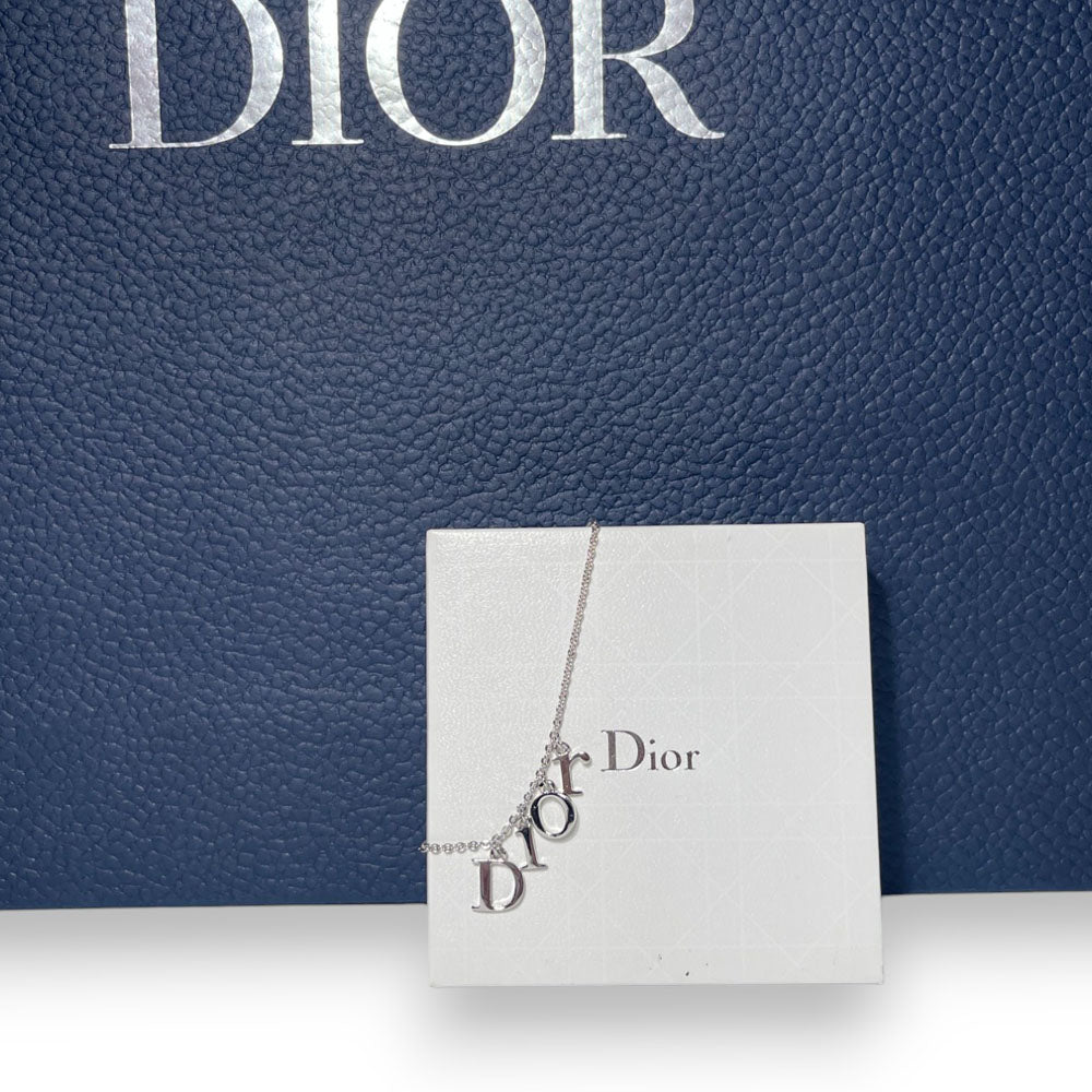 CHRISTIAN DIOR Armband Silberne Hardware LHQ102