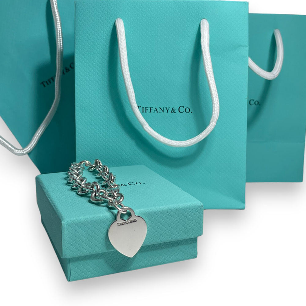 TIFFANY & Co. Bracciale in argento con etichetta a cuore LHQ104